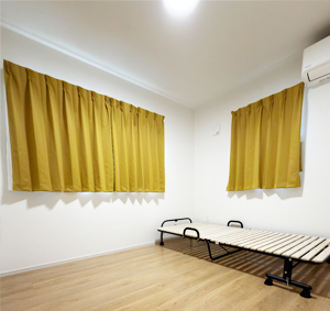 洋室（ベッド付き）